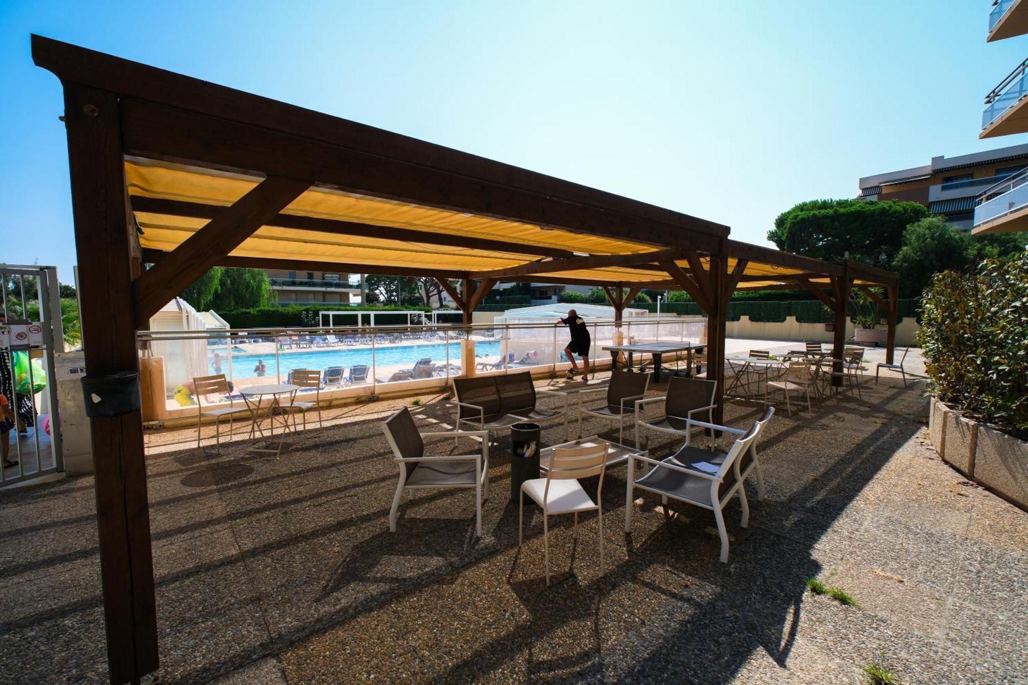 Villa Bono Jacuzzi & Spa Saint-Laurent-du-Var Esterno foto