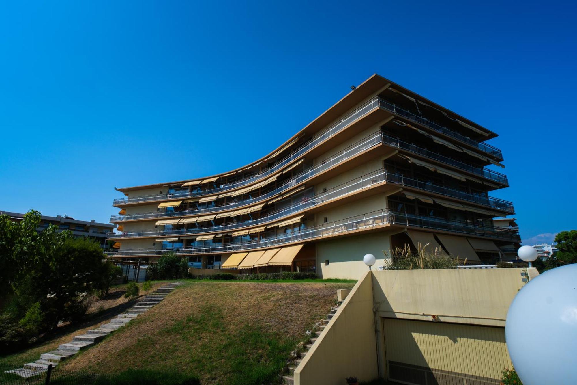 Villa Bono Jacuzzi & Spa Saint-Laurent-du-Var Esterno foto