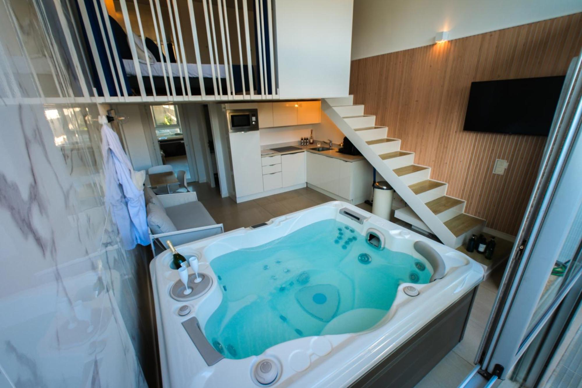 Villa Bono Jacuzzi & Spa Saint-Laurent-du-Var Esterno foto