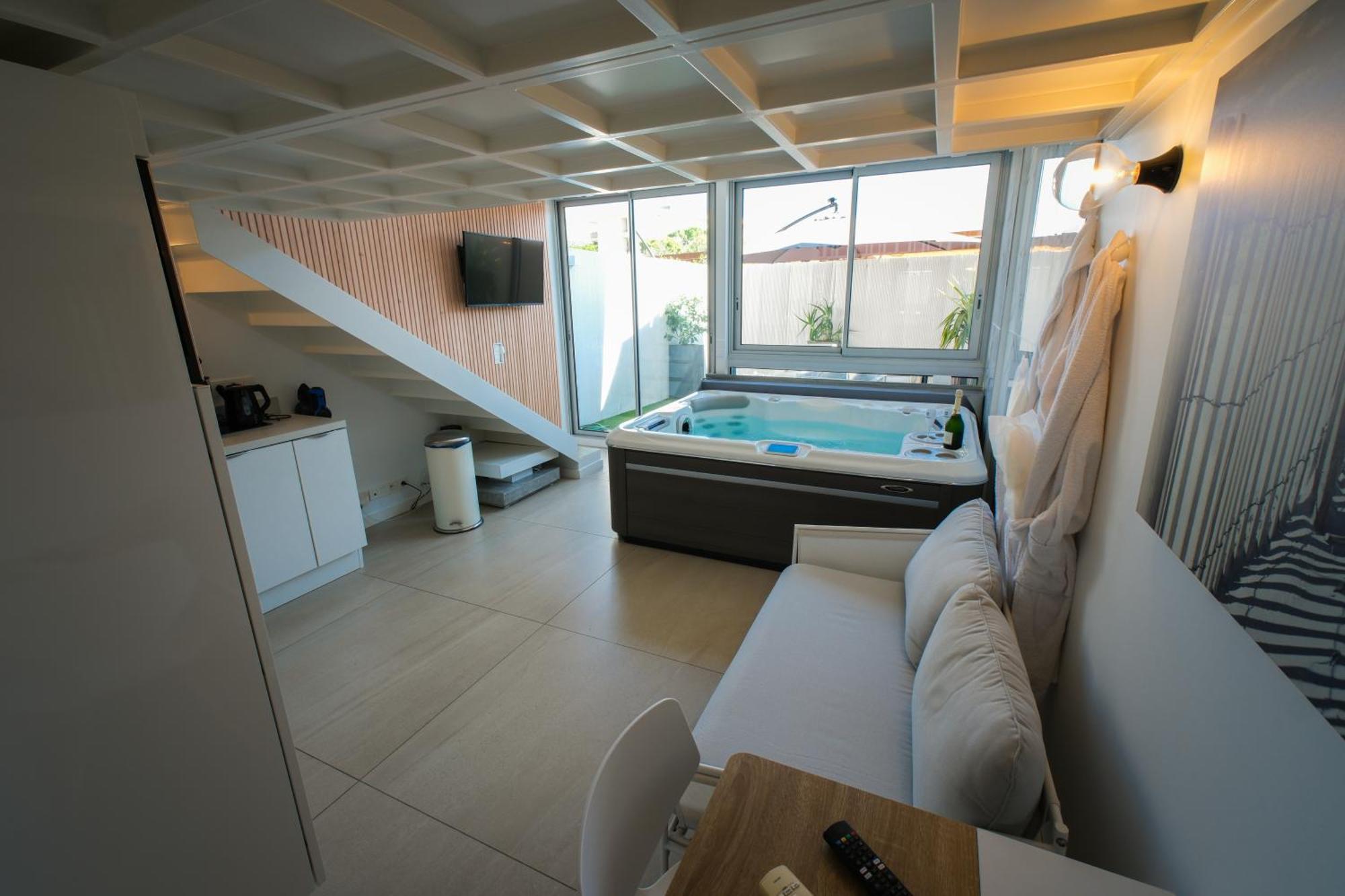 Villa Bono Jacuzzi & Spa Saint-Laurent-du-Var Esterno foto